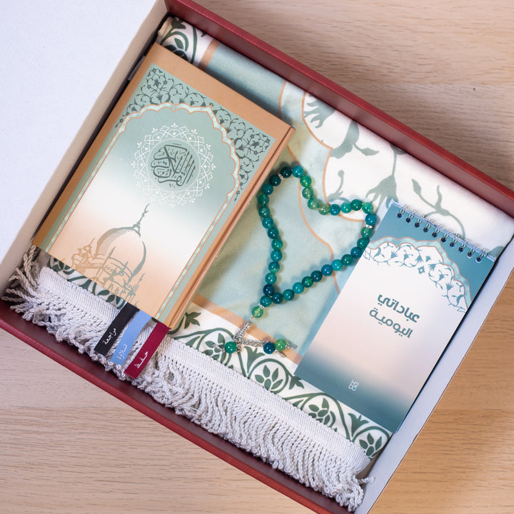 Islamic Gift Set – Green | Holy Quran with 3 Bookmarks, Prayer Mat, Misbah & Daily Worship To-Do List18